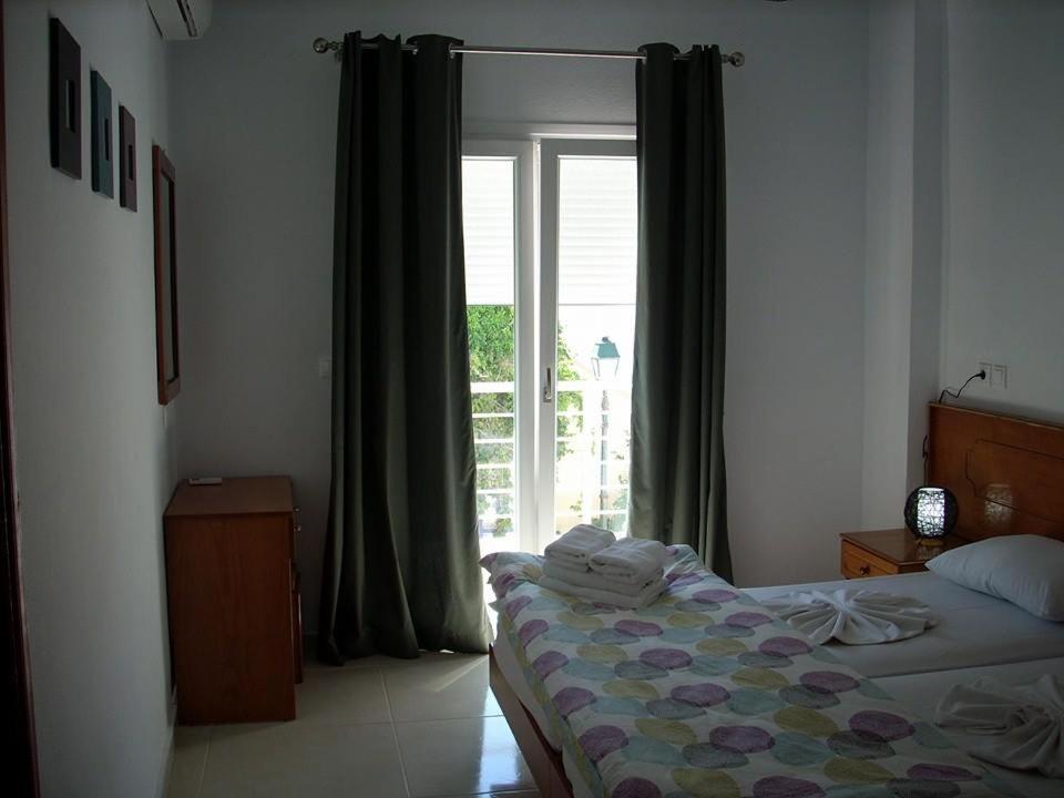 Sea Breeze 2 Apartments มัสติคารี ภายนอก รูปภาพ