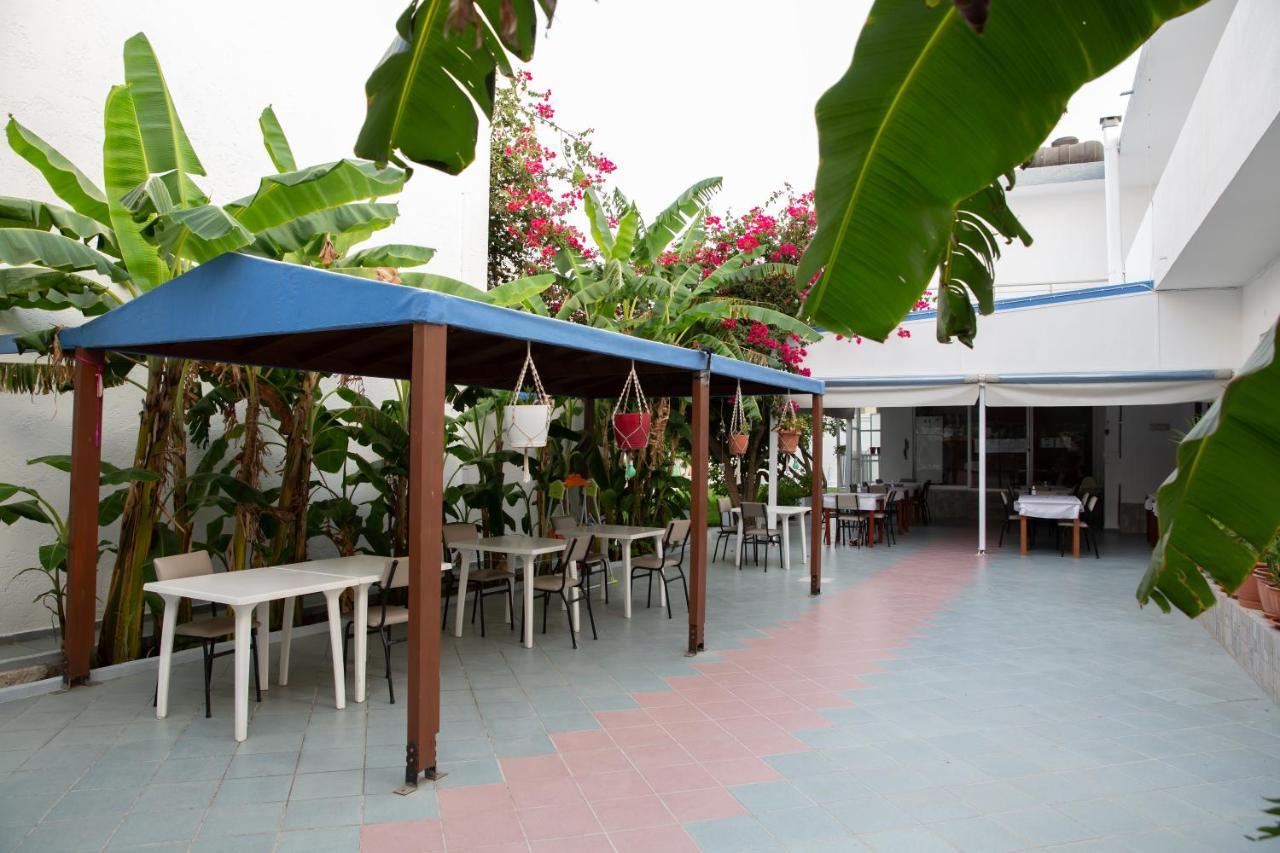 Sea Breeze 2 Apartments มัสติคารี ภายนอก รูปภาพ