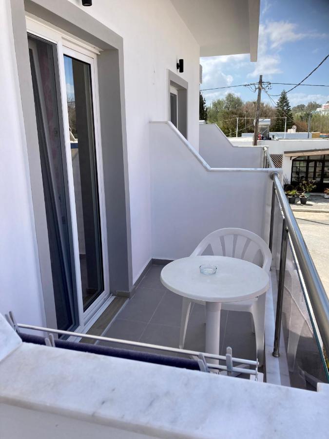 Sea Breeze 2 Apartments มัสติคารี ภายนอก รูปภาพ