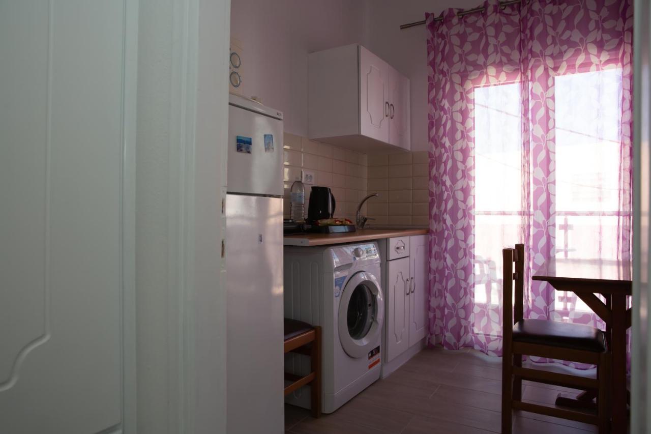 Sea Breeze 2 Apartments มัสติคารี ภายนอก รูปภาพ