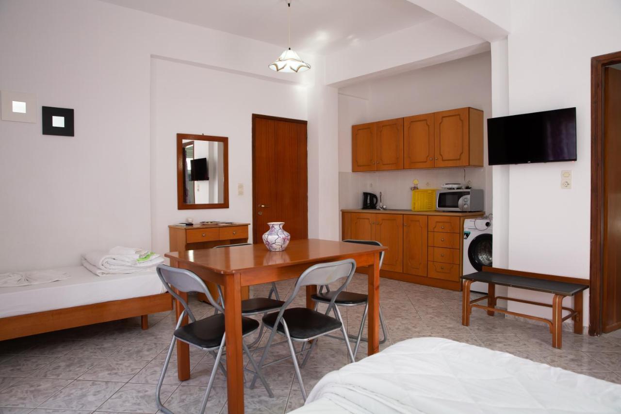Sea Breeze 2 Apartments มัสติคารี ภายนอก รูปภาพ