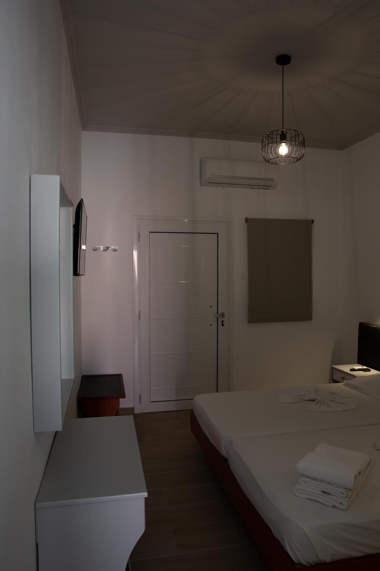 Sea Breeze 2 Apartments มัสติคารี ภายนอก รูปภาพ