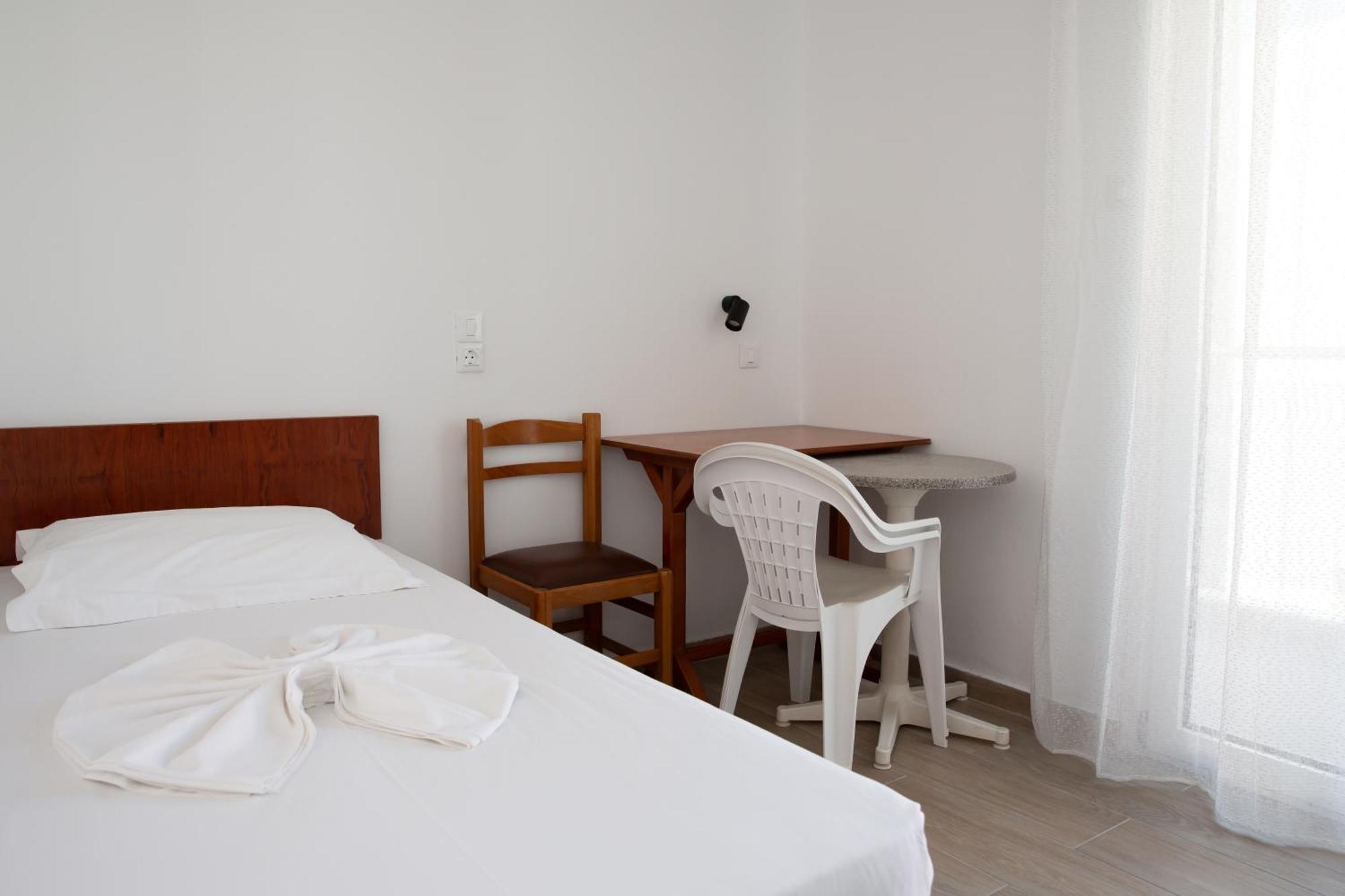 Sea Breeze 2 Apartments มัสติคารี ภายนอก รูปภาพ